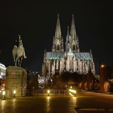 Studio 50 Qm Zentral In Domnaehe Köln Exteriör bild